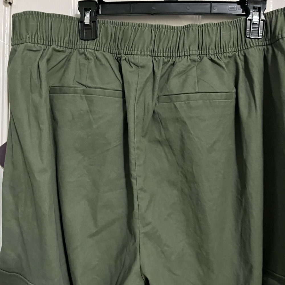 Ava & Viv Forest Green Cargo Pants - Picture 6 of 10